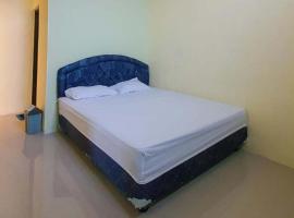 TF Homestay near Alun Alun Caruban，位于茉莉芬的酒店