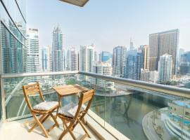 Full Marina View Luxury 2BR - Park Island Sanibel，位于迪拜Dubai Marina 1 Tram Station附近的酒店