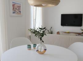 FeelAtHome Hvar Apartments，位于赫瓦尔的酒店