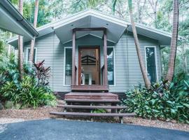 Secluded Retreat in Noosa Hinterland，位于尤姆迪的酒店