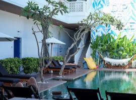 Dip & Doze Boutique Hostel，位于坎古巴拉瓦海滩附近的酒店