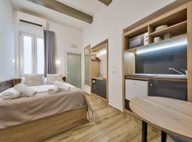 Tritoni Mini Studios - Valletta，位于弗洛里亚纳的酒店