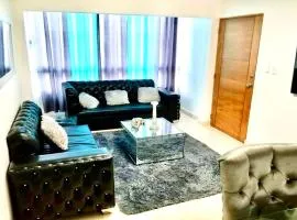 Acogedor apartment , seguridad las 24 horas , Cibao International Airport 8 minutos, Centro de Santiago 10 Minutos , Tamboril la capital mundial del cigarro 10 minutos