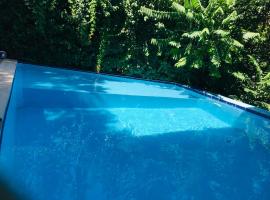 Villaras Garden özel havuzlu eşyalı，位于Altınkum的酒店
