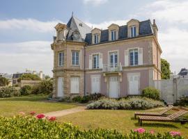 Villa Les Hirondelles - Appartement avec Jardin Front de mer，位于滨海圣奥班的低价酒店