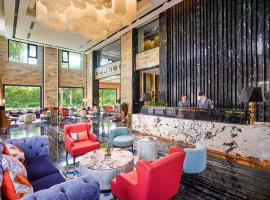 Ravatel Luxury Hotel Bac Giang，位于Bắc Giang的酒店