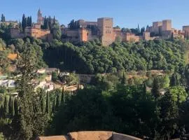 Alhambra en el Sacromonte