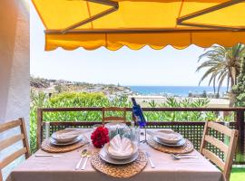 Increible Terraza con vistas al mar en San Agustín (3 hab)，位于圣阿古斯丁的酒店