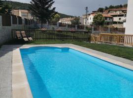 Hotel Rural Covarrubias，位于科瓦鲁维亚斯的酒店