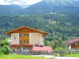 Apartment Pfeifer-1 by Interhome，位于Pians的酒店