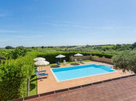 Holiday Home Borgo Agrituristico Il Pino-1 by Interhome，位于Crecchio的酒店