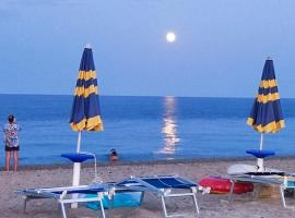 帕尼斯酒店，位于巴多拉托的酒店