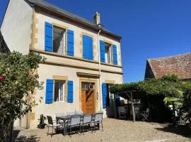 Maison de famille au cœur du Bourbonnais, 18ème siècle, charme et confort, proche loisirs et commerces - FR-1-489-387
