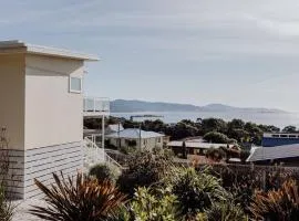 The Watch House - Panoramic Views of Bicheno Ocean