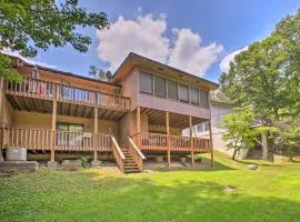 Hot Springs Village Abode with Deck, Grill and Sunroom