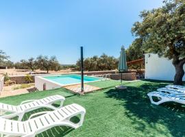 Casa Rural Quejigo con piscina，位于圣奥拉利亚德尔卡拉的酒店