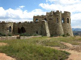 Destiny Castle in Fouriesburg，位于Uitkyk的酒店