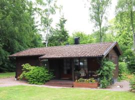 Holiday home HJÄRNARP II，位于耶纳普的酒店