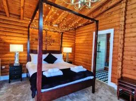 Kaoglen-Stags-Hot tub-Cairngorms-Pet Friendly