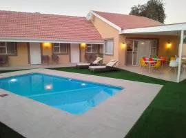 Benoni N12 Hotel