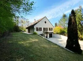Villa de groupe à la campagne à 1 h 30 de Paris