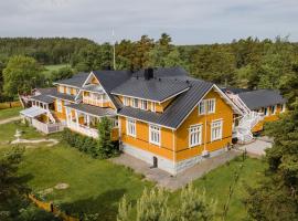 Villa Ekbladh，位于Västanfjärd的高尔夫酒店