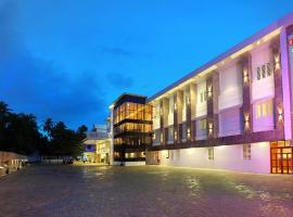 Hotel Apsara，位于Shoranūr的酒店