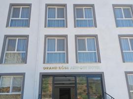 GRAND KÖSE AİRPORT HOTEL，位于奥尔塔贾的酒店