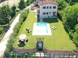 Country House Western Club