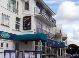 Geisha Hotel，位于滨海克拉克顿的酒店