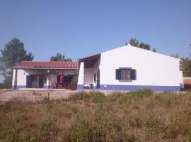 Monte da Bela Vista - Luxury Villa 10 mins from best beaches in Portugal，位于Pedreneiras的酒店
