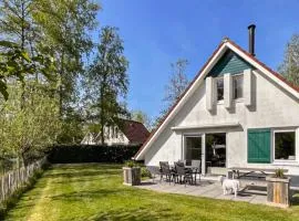 Stunning Home In Sint Nicolaasga With Kitchen