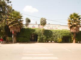 La paillotte gorilla place kinigi，位于Kinigi公园地图上的第1个停车场附近的酒店
