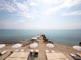 White Suites Resort- Adults Only Hotel，位于阿菲托斯的酒店