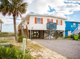 Chill'ax Inn by Oak Island Accommodations