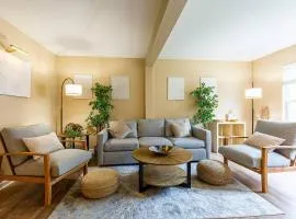 The Nest at Harmony Woods: Lux DC getaway + office