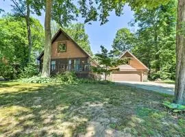 1 Mi to Tunnel Park Holland Home with Fire Pit