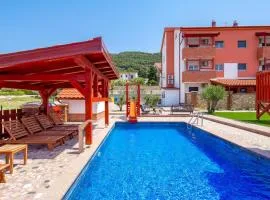 Nice Apartment In Banjol With Outdoor Swimming Pool