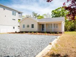 Island Breeze by Oak Island Accommodations