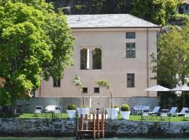 Bifora65 flats and garden - Lakeview，位于奥尔塔圣朱利奥Sacro Monte di Orta附近的酒店