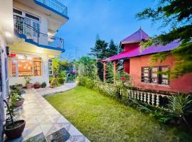 Grand view lodge and Restaurant Dharamshala - Partial Prepayment required to confirm booking，位于达兰萨拉的酒店