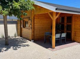 Magnifique chalet aux portes de la Drôme，位于圣朗贝尔达勒邦的木屋
