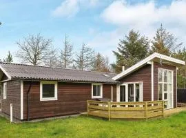 6 person holiday home in Ulfborg