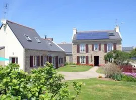 Holiday Home in Plouarzel near Sandy Cove