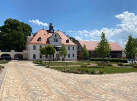 Ferienwohnung auf Gut Börtewitz，位于Leisnig布克修道院附近的酒店