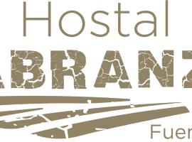 Hostal Labranza，位于Fuenmayor的酒店