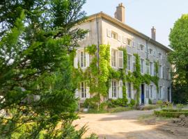 Logis HOTEL DU PARC，位于蓬塔穆松的酒店