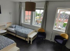 Airbnb 'Logeren aan het plein' in het centrum van Meppel，位于梅珀尔梅珀尔站附近的酒店