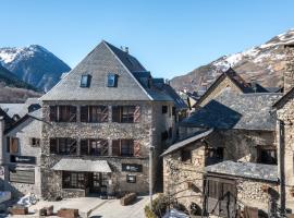 Hotel SNÖ Mont Romies，位于萨拉尔杜的酒店