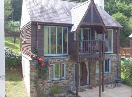 The Nineteenth, Oakridge St Mellion, Free Golf/SPA，位于圣美伦的Spa酒店